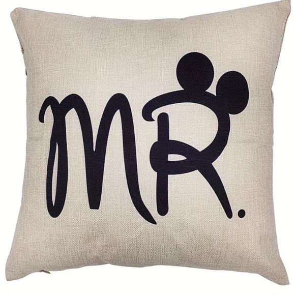 Disney Mickey & Minnie Mouse Mr & Mrs Pillow cover wedding anniversary decor - Picture 2 of 5